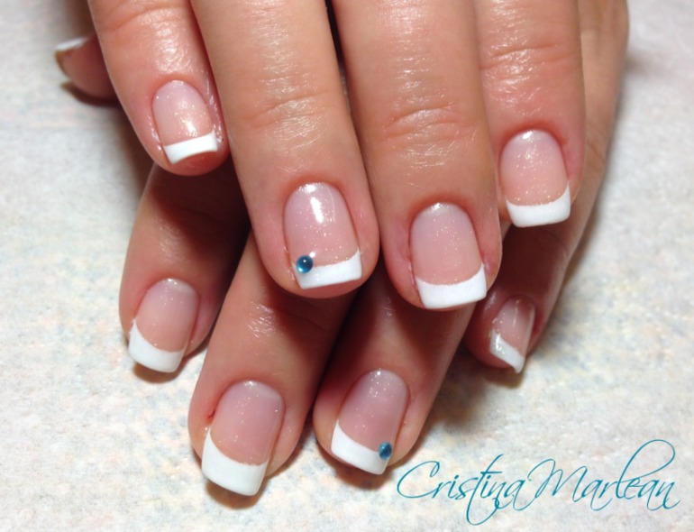 Наращивание ногтей