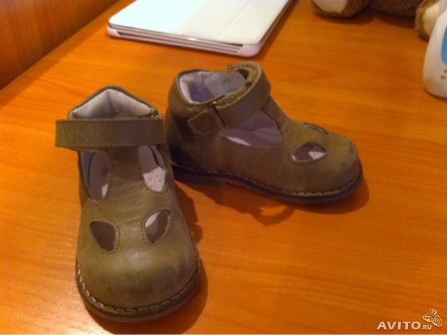 Одежда и обувь б/у в хорошем состоянии для близнецов от 6мес. до 2 лет