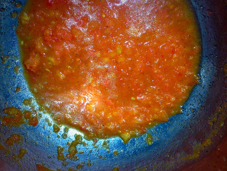 Пицца с солями,мацарелой и пармезаном!!!Наш обед!