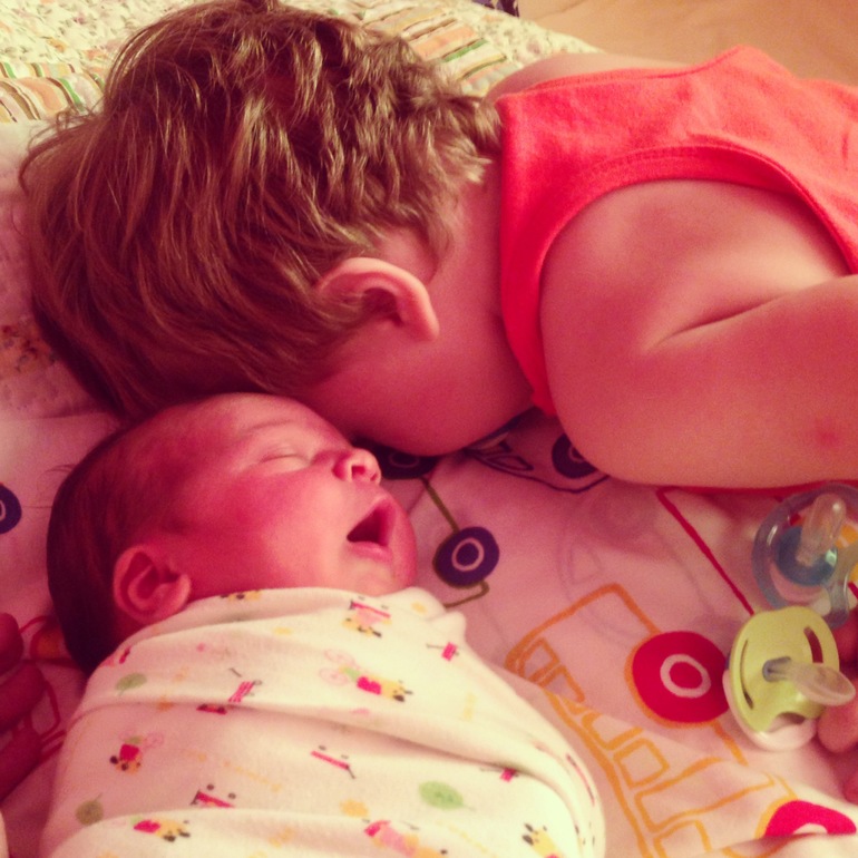 Братские чувства и наши 1 год и 8 месяцев!ФОто отчетик