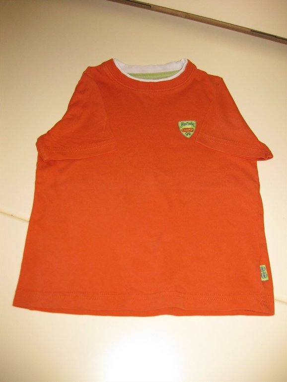 Футболка mothercare 18-24 (до 92 см) 70 руб.