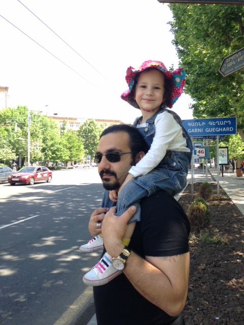 Жизнь в 4 стенах.