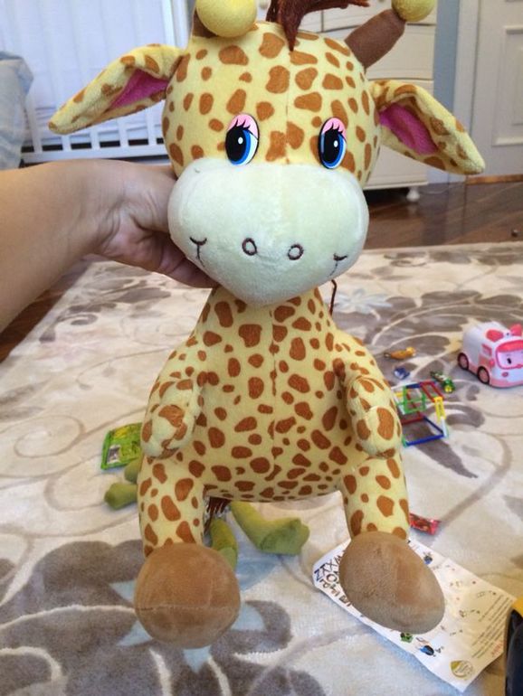 Яркий торт с жирафиком