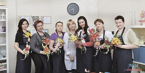 21, 22, 23 апреля 2014 с 10.00-21.00 Сахарные цветы в английской технике.