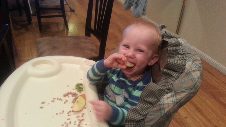 Год и 8 дней. Нижний левый резец.