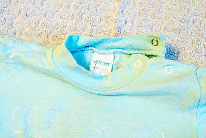 Разобрала детские вещи, всё на продажу. И немного взрослых вещей тоже (в конце списка).