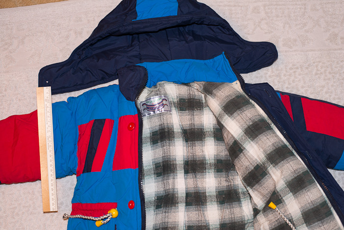 Разобрала детские вещи, всё на продажу. И немного взрослых вещей тоже (в конце списка).