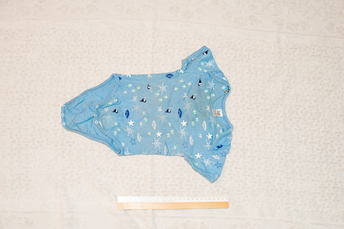 Разобрала детские вещи, всё на продажу. И немного взрослых вещей тоже (в конце списка).