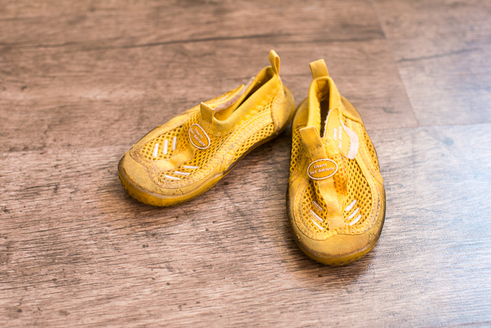 Разобрала детские вещи, всё на продажу. И немного взрослых вещей тоже (в конце списка).