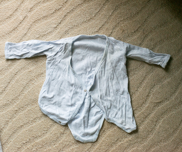 Разобрала детские вещи, всё на продажу. И немного взрослых вещей тоже (в конце списка).