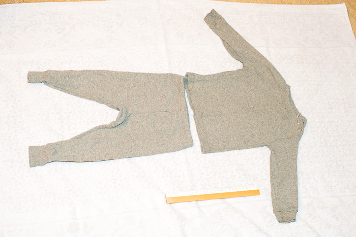 Разобрала детские вещи, всё на продажу. И немного взрослых вещей тоже (в конце списка).