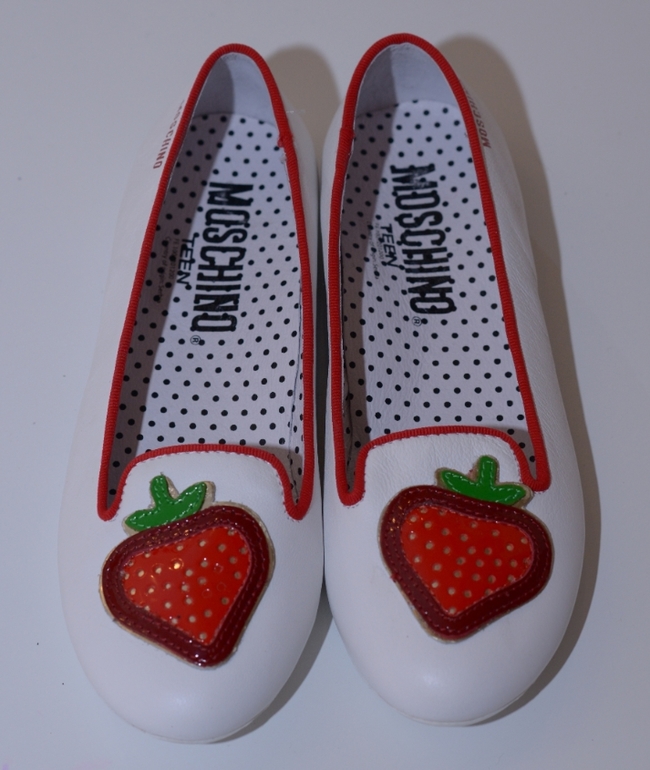 Новые суперские босоножки Armani Junior и Moschino