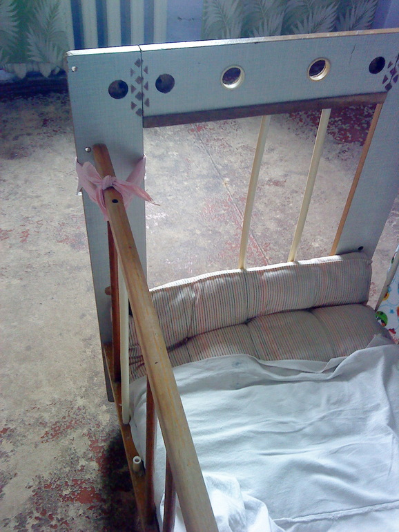 3 месяца. И как мы в больнице полежали.