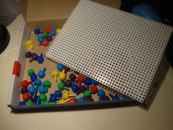 Штырьковая мозаика на 90 деталей