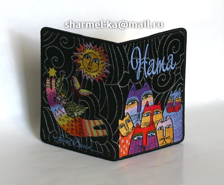 Вышитая обложка на паспорт