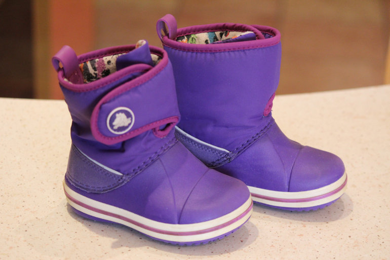 Crocs (С7), Капика (Kapika, разм.23), Minimen (разм.23), PrettyGirl (разм.23)