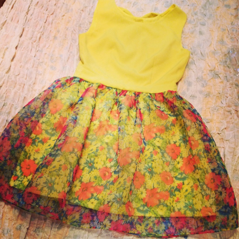 Новое платье. 42-44. 1700