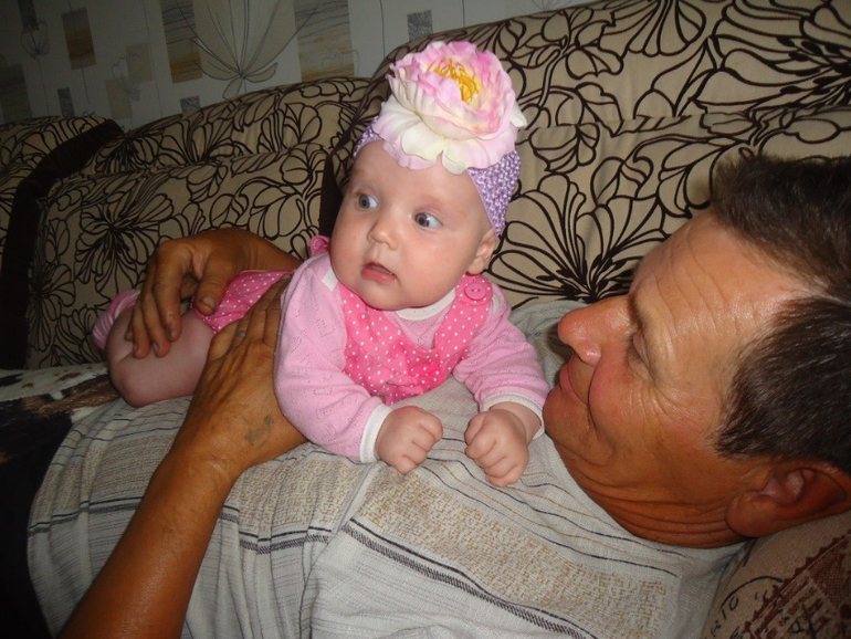 Нашей принцессе  4 месяца))) (отчет за месяц+много ФОТО)