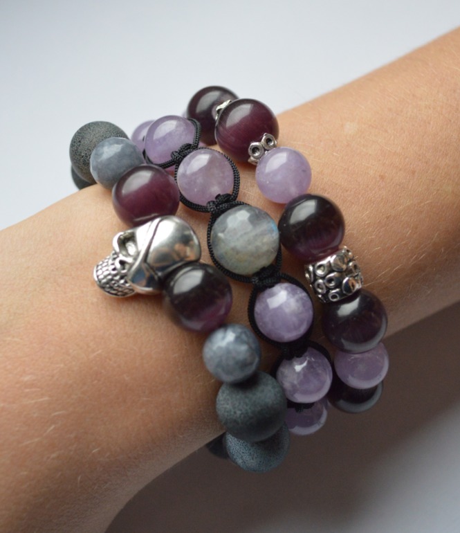 Красивые браслеты в подарок и себе любимой)