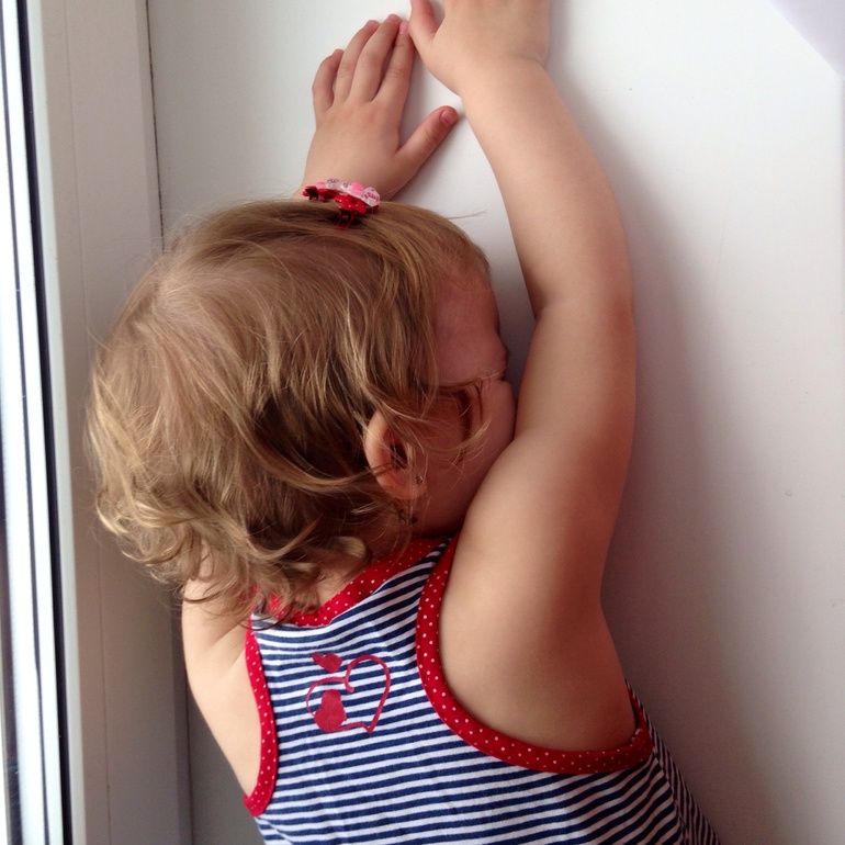 Как здорово быть девочкой)))