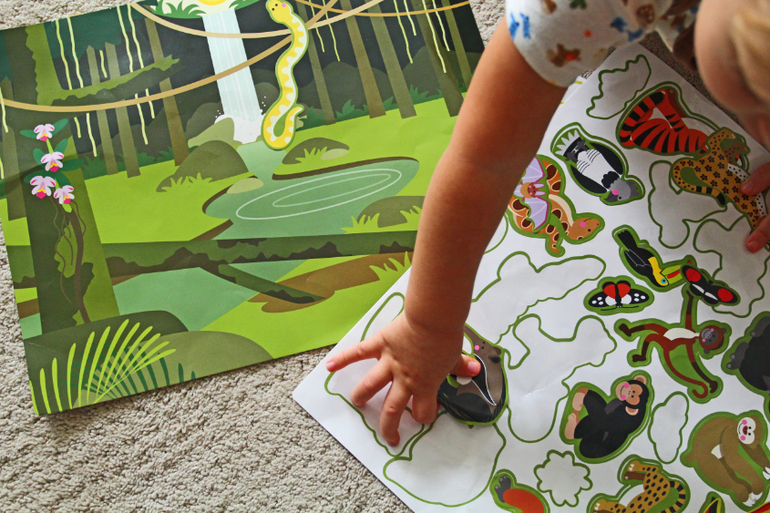 Игрушки в год и десять