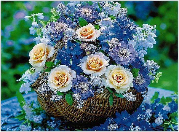 с 8 марта!!! дорогие наши дефчоночки!!!