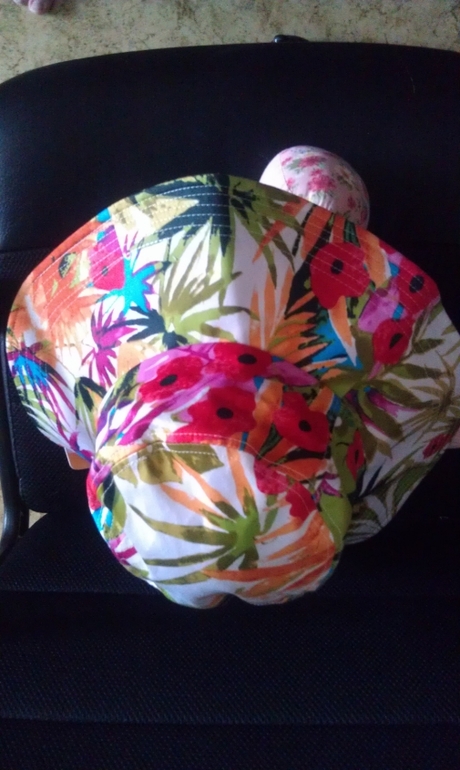 ХВАСТИКИ СУПЕР ГОЛОВНЫХ УБОРОВ ДЛЯ ВСЕЙ СЕМЬИ