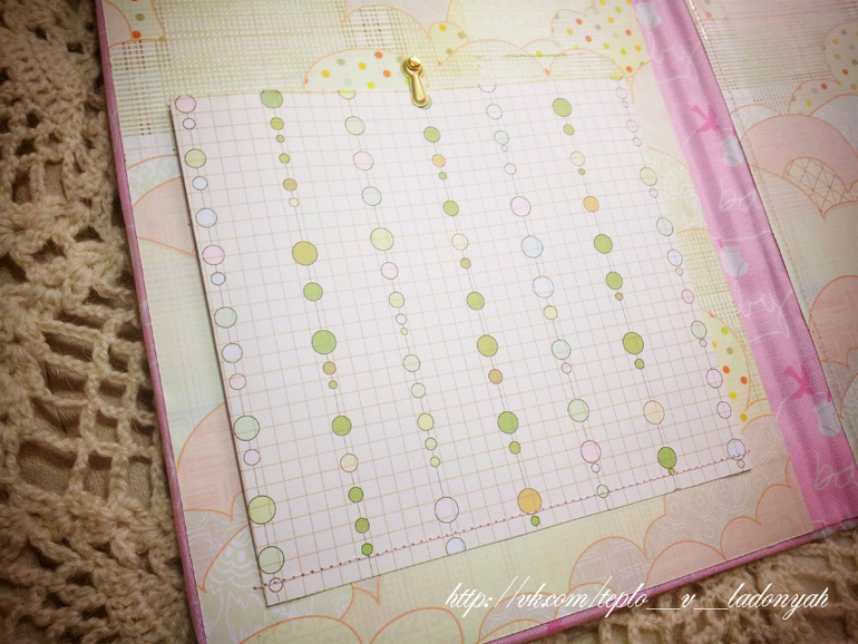 Папка для свидетельства о рождении) девочковая