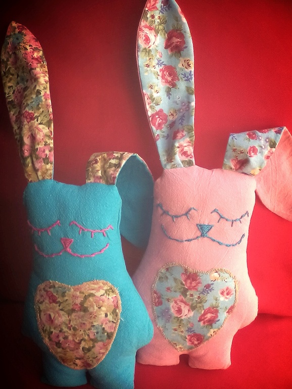 зайчушки-сплюшки:-)