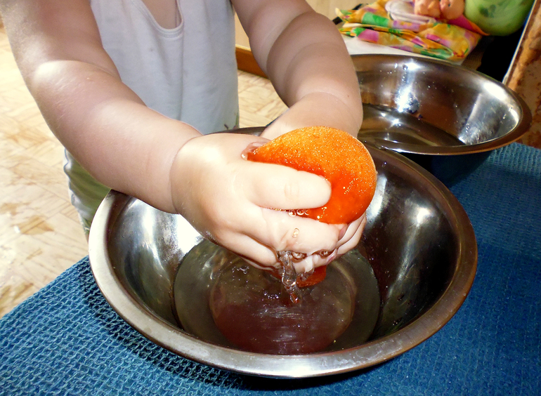 Майские игры. Часть 1. Игры с водой.