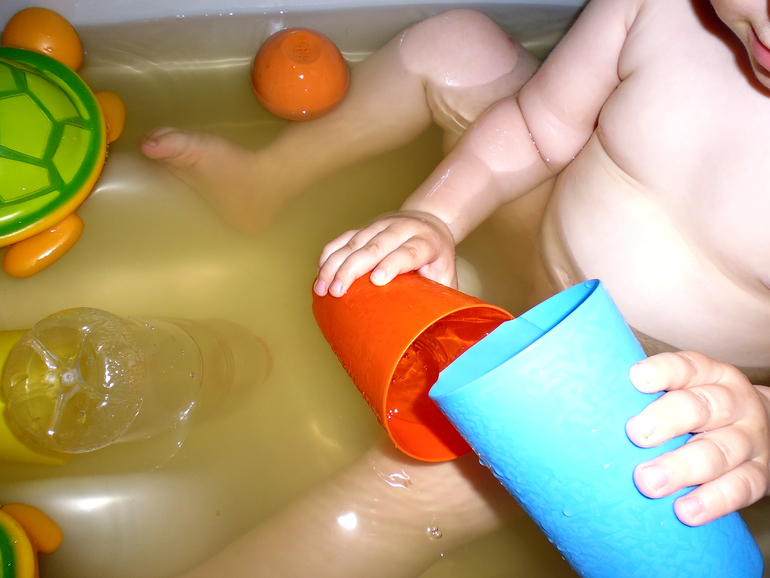 Майские игры. Часть 1. Игры с водой.