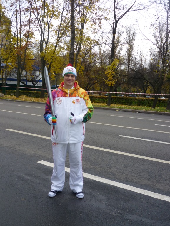 Приняли участие в эстафете Олимпийского огня)))