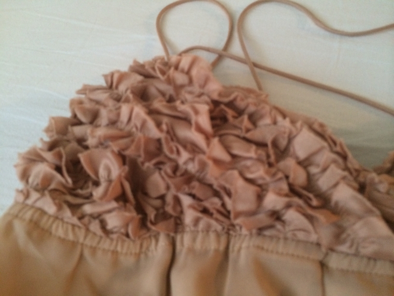 Одежда 42-44-46 новая и в идеале. Дешево.