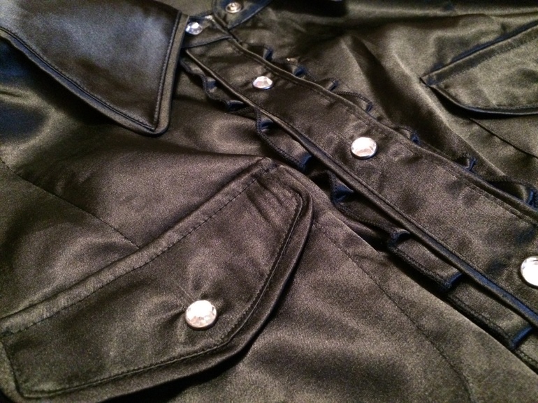 Одежда 42-44-46 новая и в идеале. Дешево.