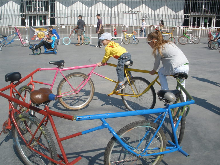 Сокольники, выставка велосипедов.