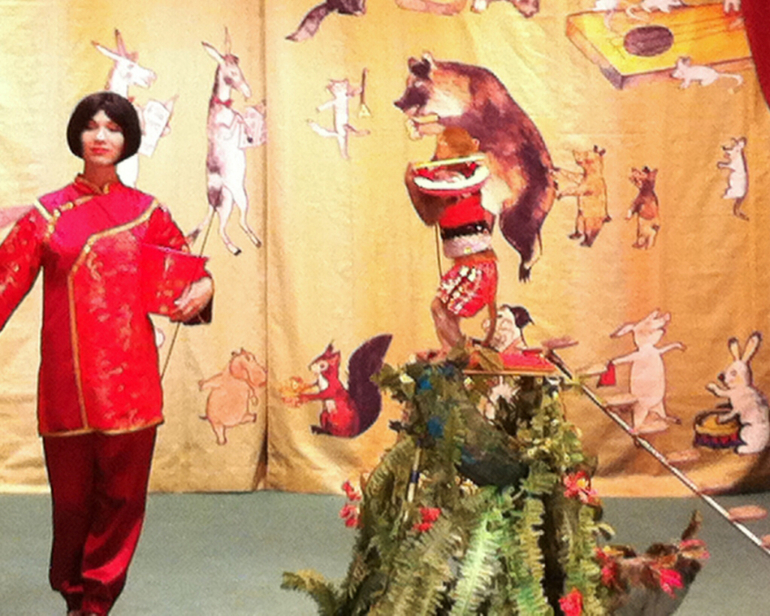 В гостях у дедушки Дурова ( большая сцена)