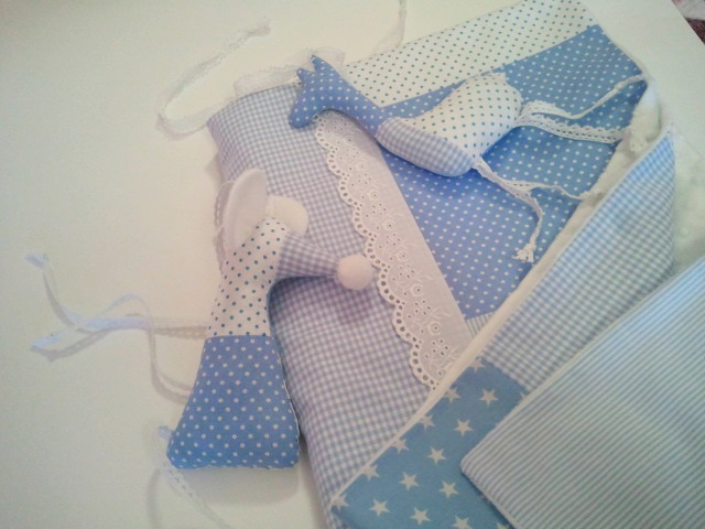 Детское легкое одеяльце и матрасик для пеленального столика 