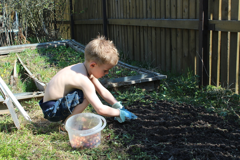 А на даче....