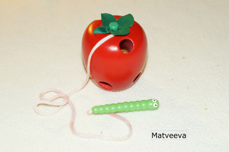 Наши деревянные игрушки 10 мес - до 1,7 . Часть 3.