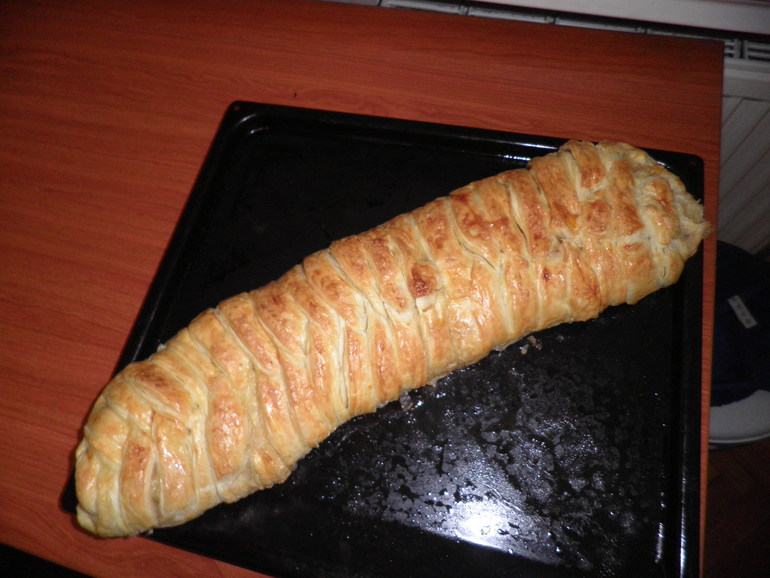 Слойка с яблоками.