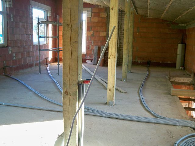 разведение воды в доме.