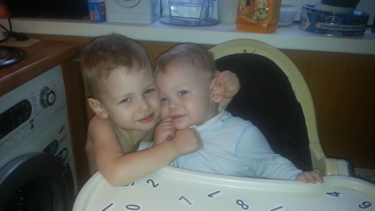 О нашей семье и обещанный рассказик о погодках