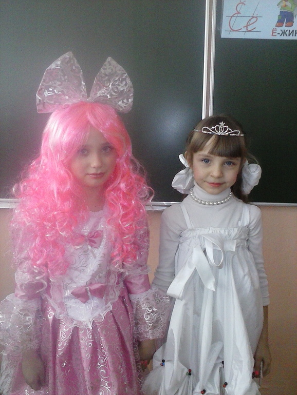 наша елка-Я Мальвина!!!