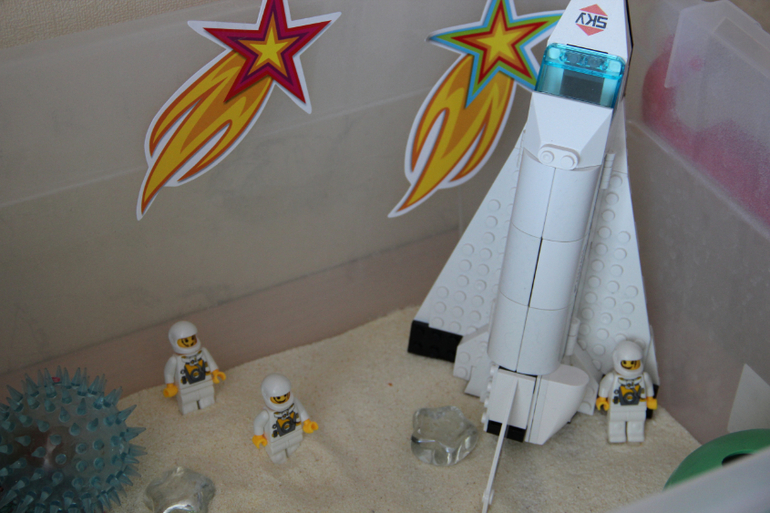 Сенсорная коробочка на тему