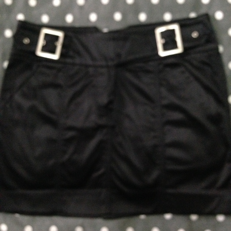 кароткая юбка очень красивые ТЛ 34 см ДЛ 34-38 см всего 2000 рублей
