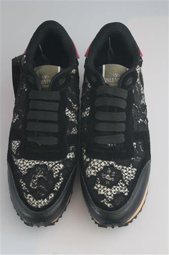 Живые фото+ ссылка, Очень женственные сникерсы от Valentino