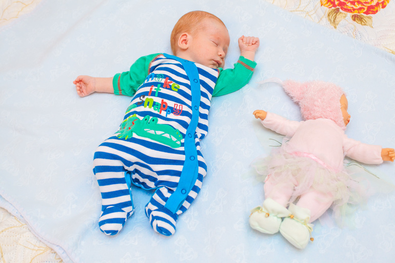 Сердце в маленьких кулачках.