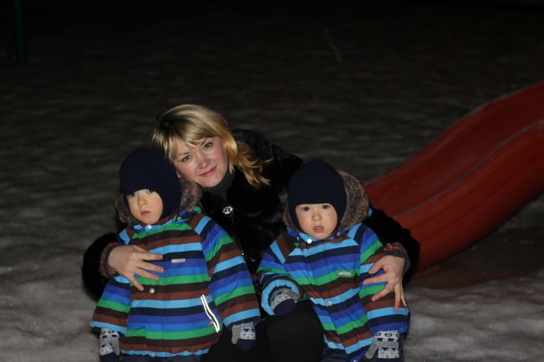 Близнецы Ярослав и Вадим (много фото , одни постом как мы живем)