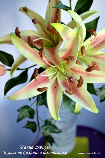Букет Сахарных лилий:)))