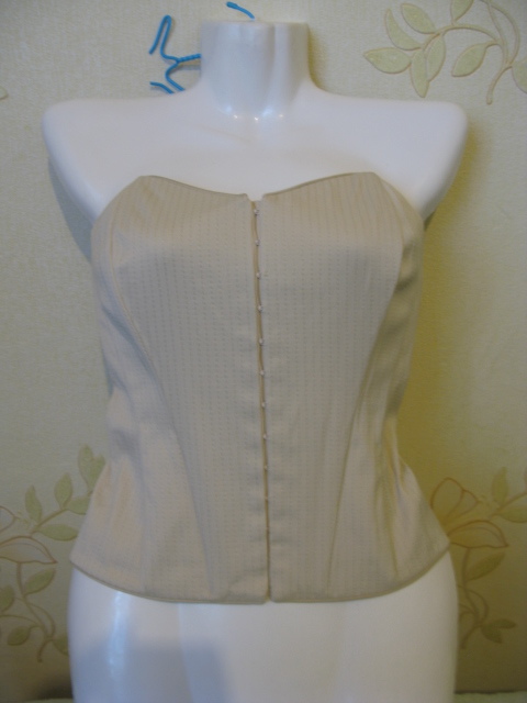 Вещи на лето и весну костюмы,сарафаны,туники .44-46-48- почта .я регион.